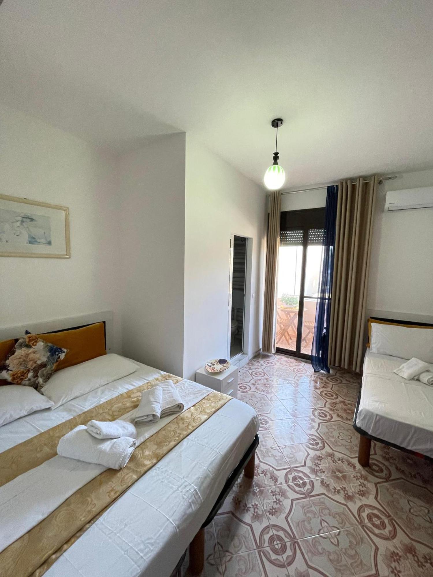 Villa Beni Osmenaj Vlore Luaran gambar