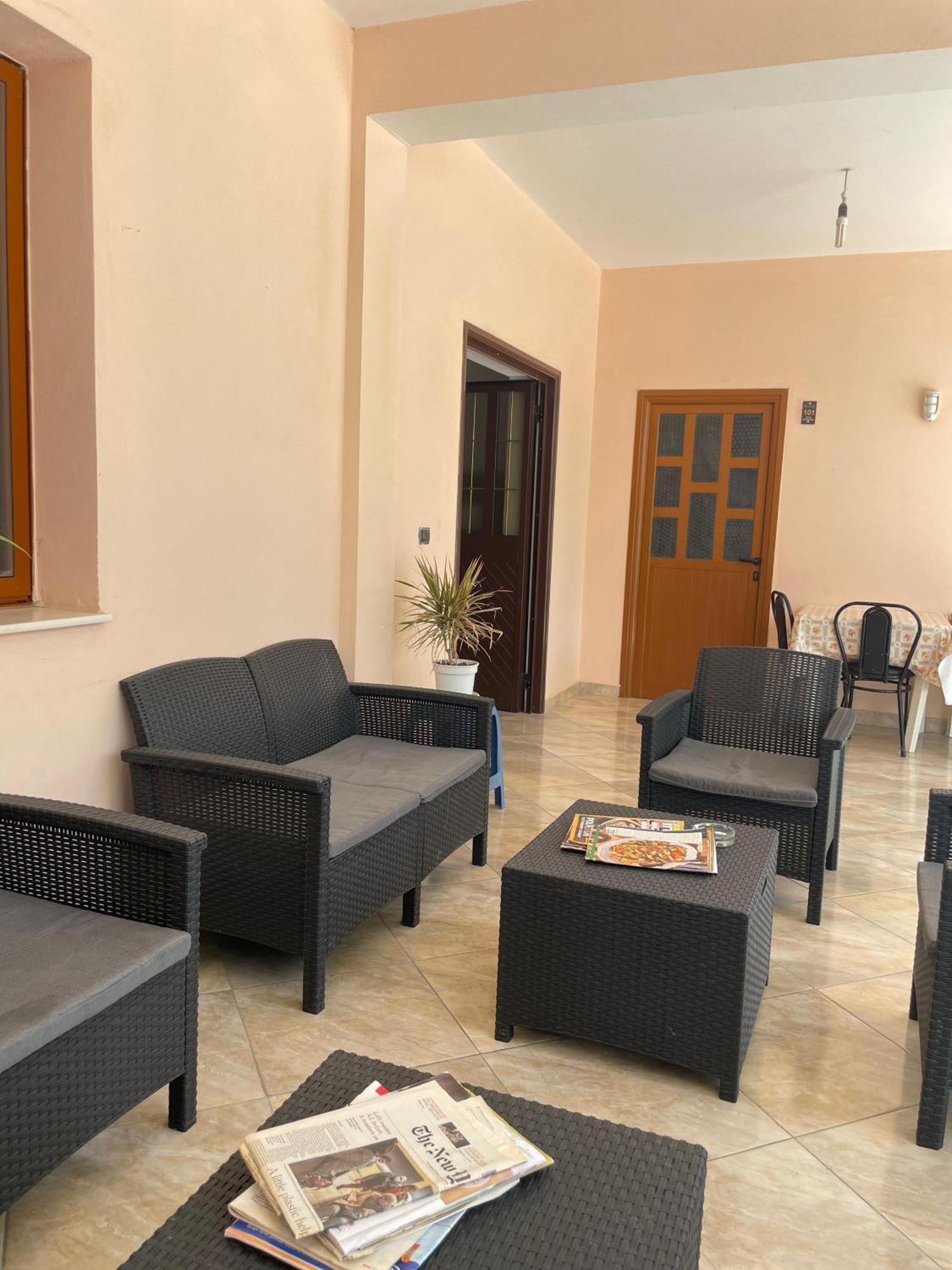 Villa Beni Osmenaj Vlore Luaran gambar